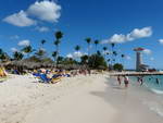 Hotel Iberostar Hacienda Dominicus am Strand von Bayahibe der Strand mit Leuchtturm.